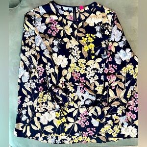 Vince Camuto blouse size 1X Spring colors